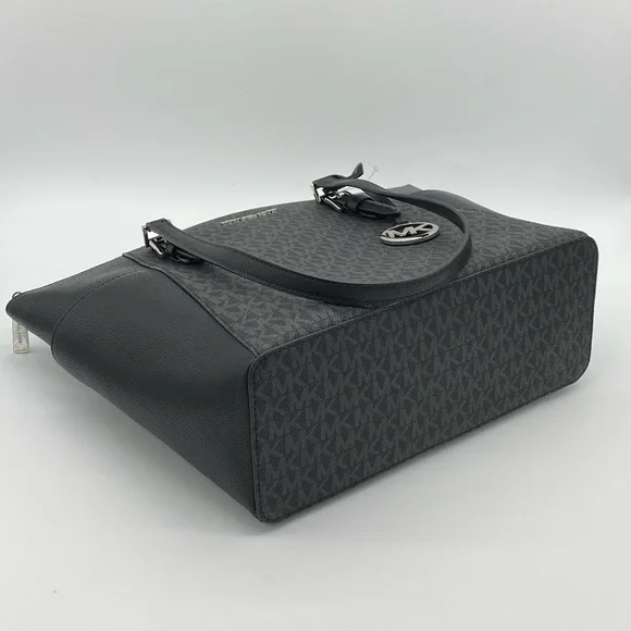 MICHAEL KORS CHARLOTTE LARGE TOP ZIP TOTE Black